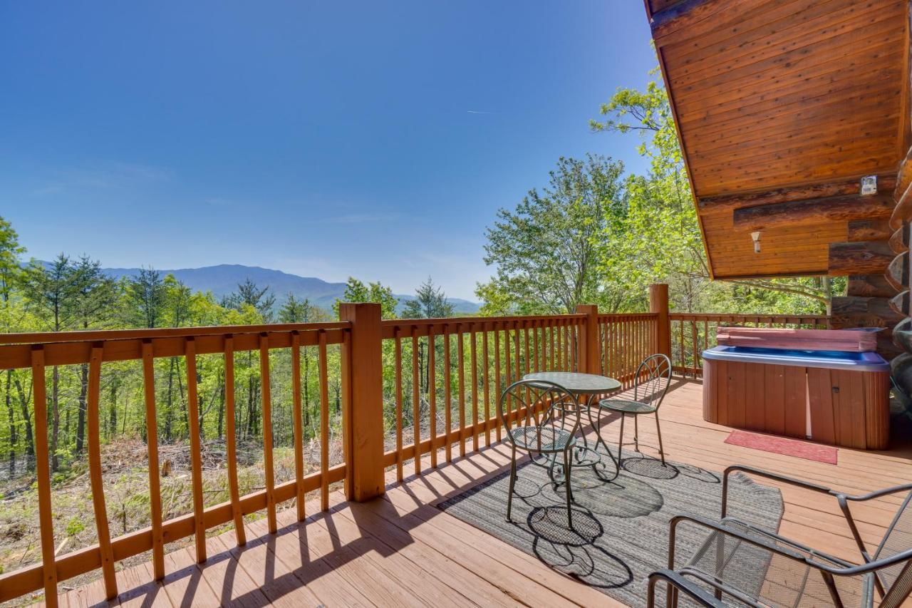 Smoky Mountain Vacation Rental Cabin With Hot Tub! Гатлинбург Экстерьер фото